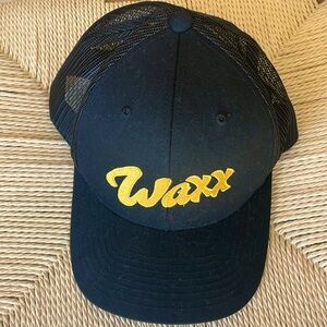 Waxx SnapBack Trucker Style vented Baseball Hat in black and yellow NWOT
